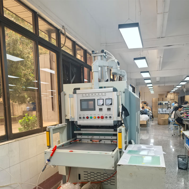 SC-886 High Frequency Precision Sliding Table Fusing Machine (2) SC-886 High Frequency Precision Sliding Table Fusing Machine (2)