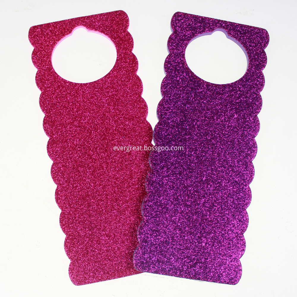 Foam door hang Foam door hang