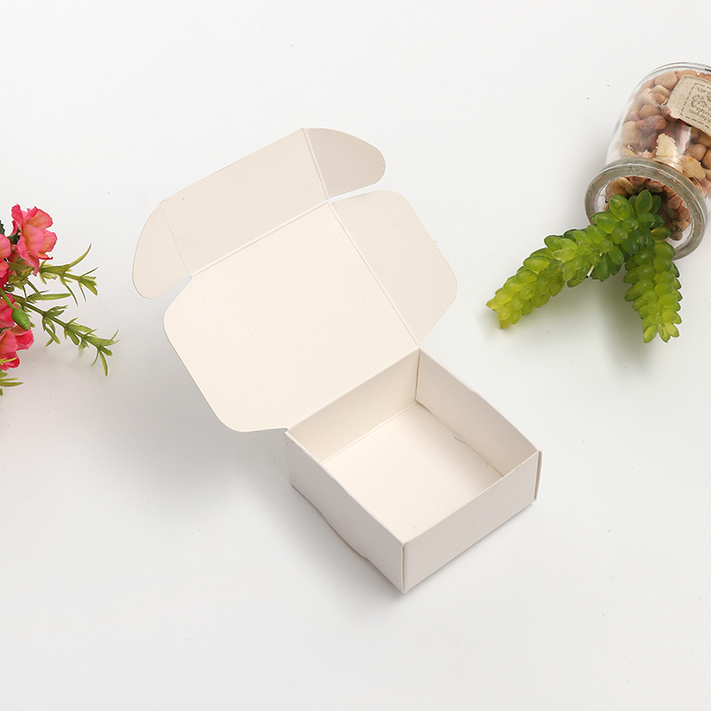 White Paper Box White Paper Box