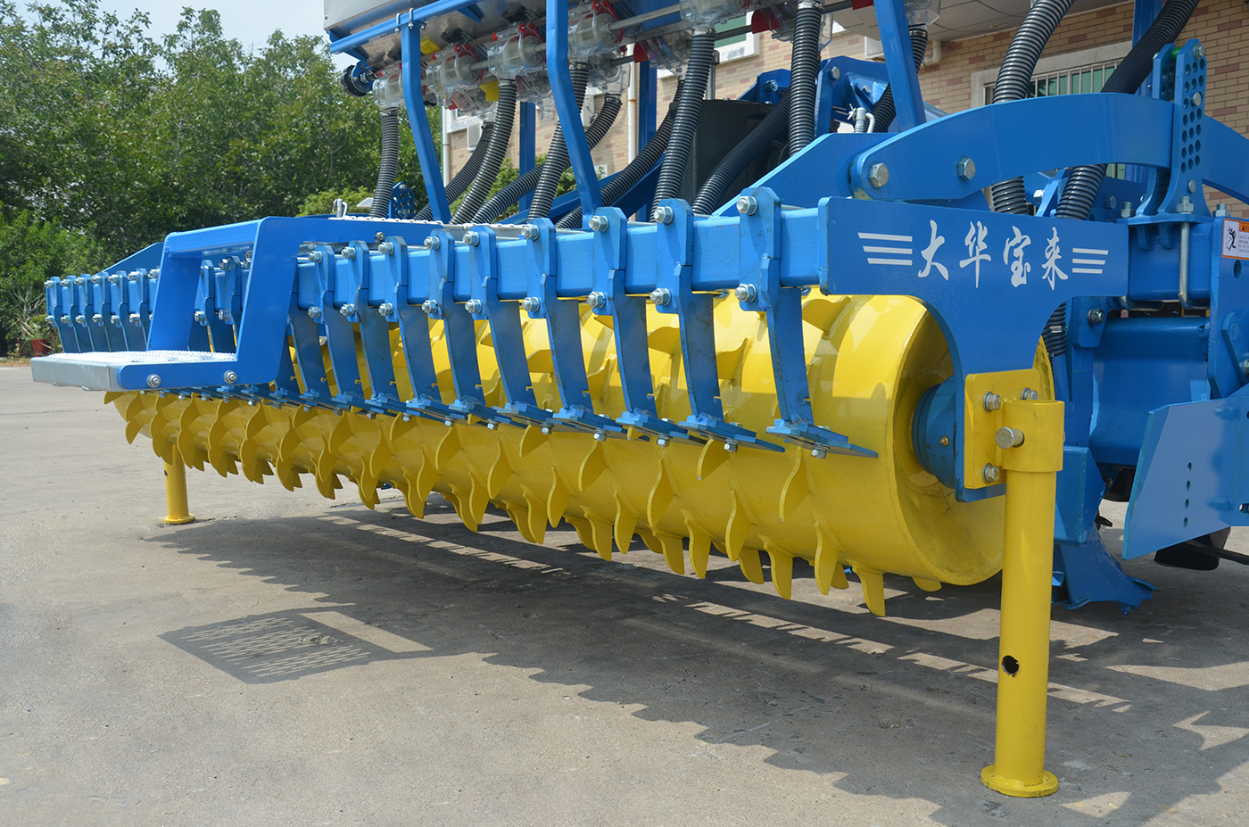 Uniform Field Finishing Uniform Field Finishing