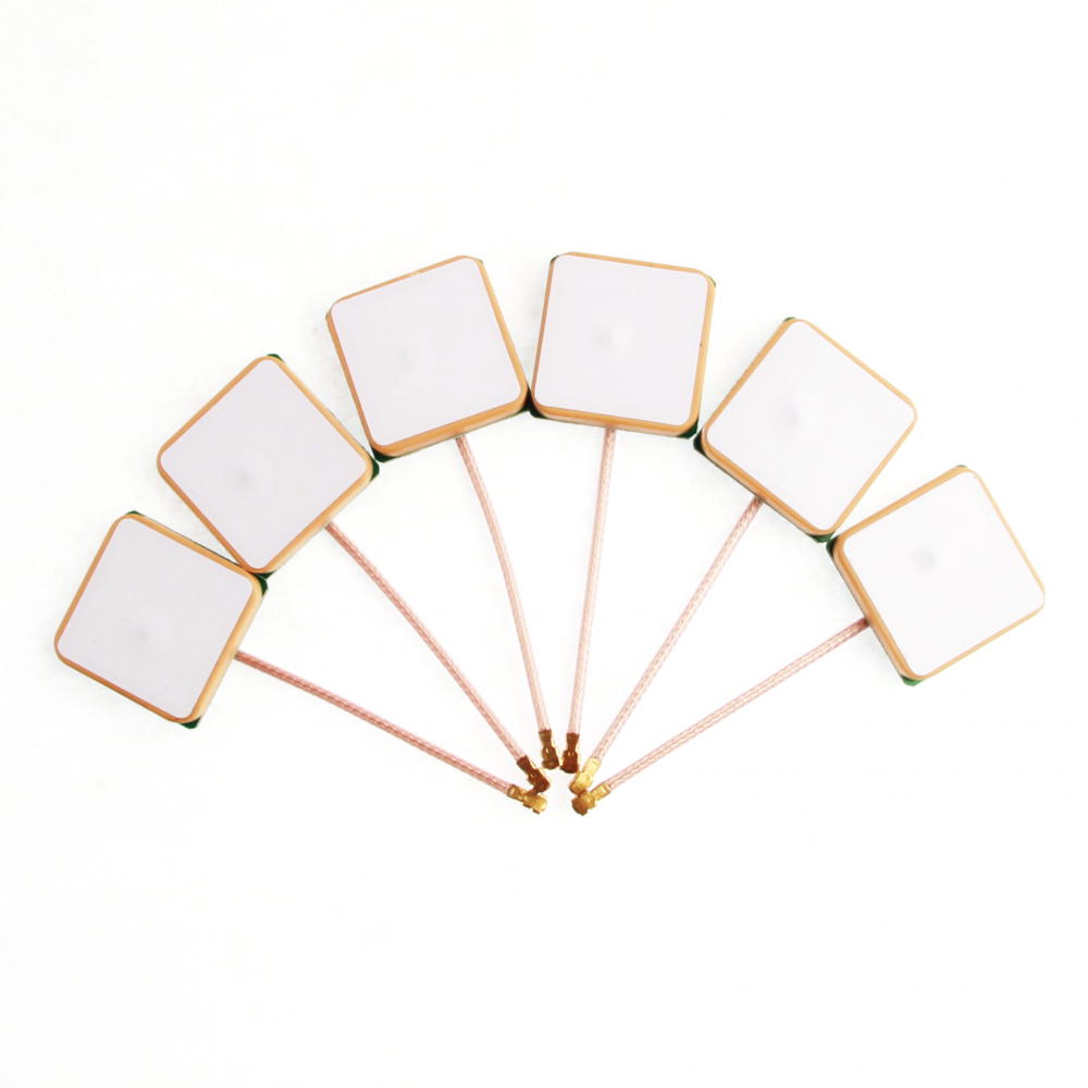 Unusual Tracker Micro GPS Tracking Chip Active Antenna Unusual Tracker Micro GPS Tracking Chip Active Antenna