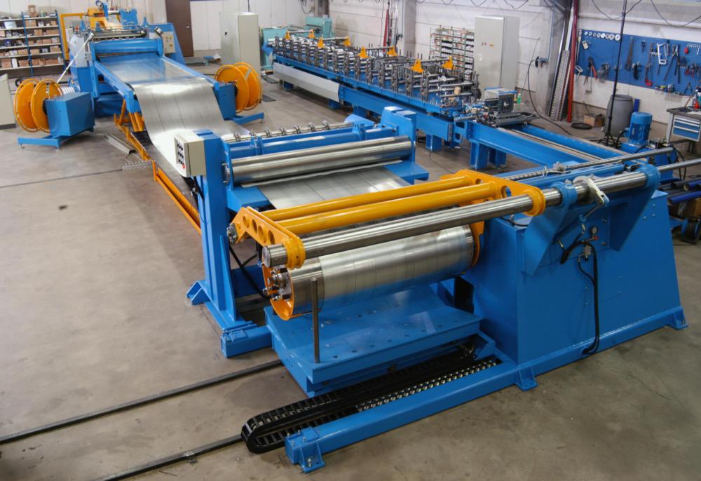 خط الحز لفائف coil slitting line