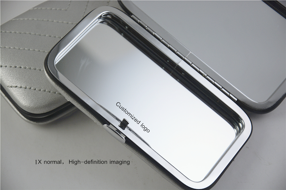 Miroir de poche lumineux Light Up Pocket Mirror