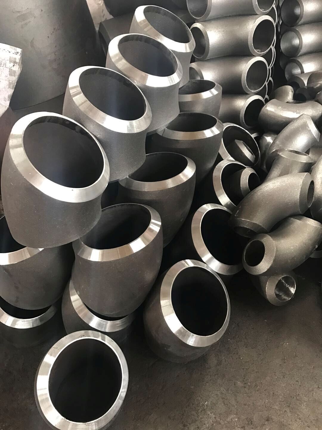 ERW carbon steel pipe fittings