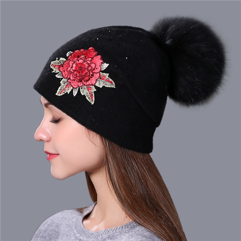 Broderie de mode de chapeau d'hiver Winter Hat Fashion Embroidery