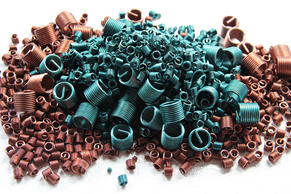 Coated wire thread insert