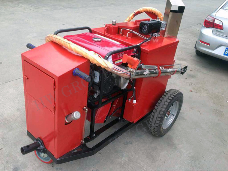 asphalt crack sealing machine