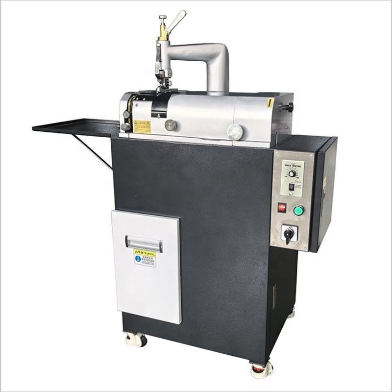 KD-X1-A Good Quality Leather Edge Peeling Machine High Precision Skiving Machine for Leather (3) KD-X1-A Good Quality Leather Edge Peeling Machine High Precision Skiving Machine for Leather (3)