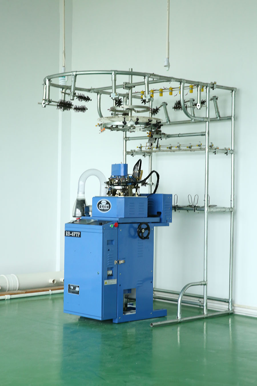 hosiery knitting machine