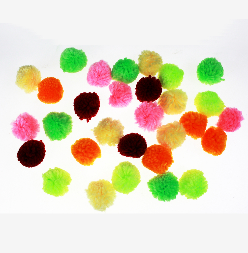 Craft yarn pompom color assortment Craft yarn pompom color assortment