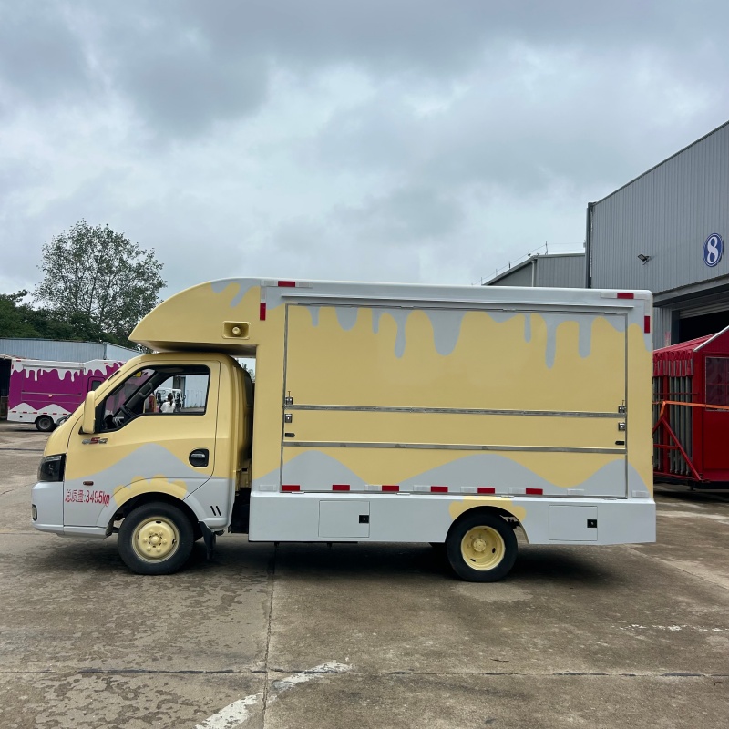 Cold‑Drink Truck, On‑Wheels Cart For Bubble Tea And Gelato Chilled Treats Cold‑Drink Truck, On‑Wheels Cart For Bubble Tea And Gelato Chilled Treats