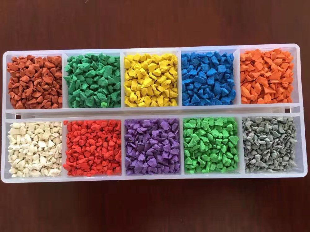 Colored rubber particles (3) Colored rubber particles (3)