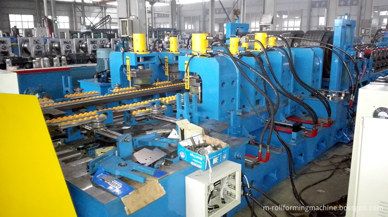 hinge hole edge cutting hinge hole edge cutting