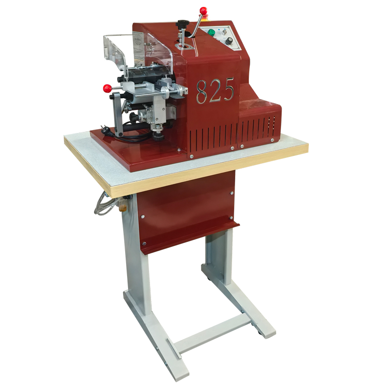 SC-825 Belt Laminating and Trimming Machine (2) SC-825 Belt Laminating and Trimming Machine (2)