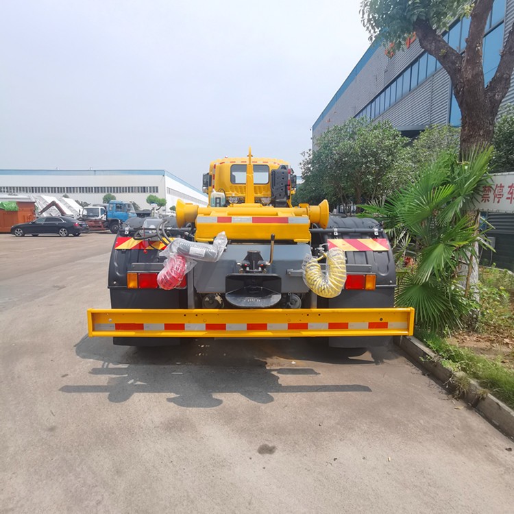 Hook Loader Garbage Truck (7) Hook Loader Garbage Truck (7)