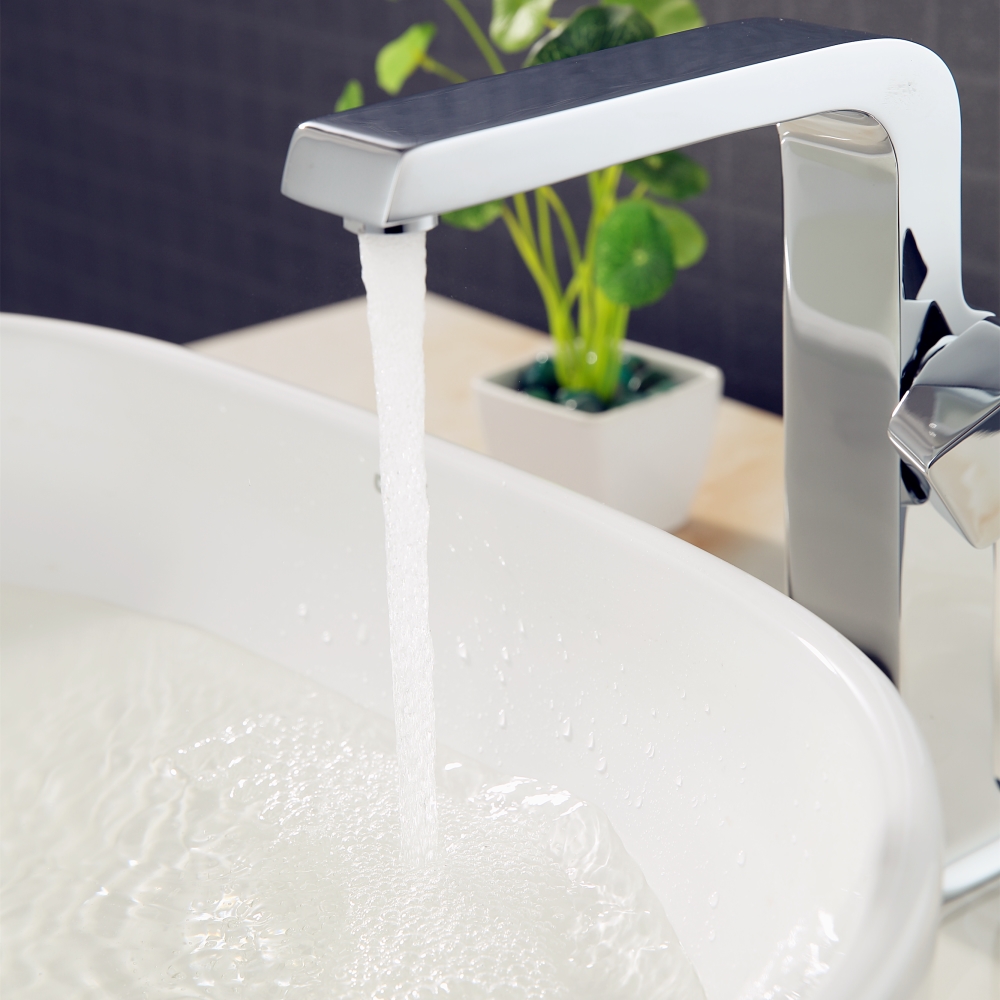 Economizando mais de 30% de torneira de água Saving More Than 30% Water Faucet