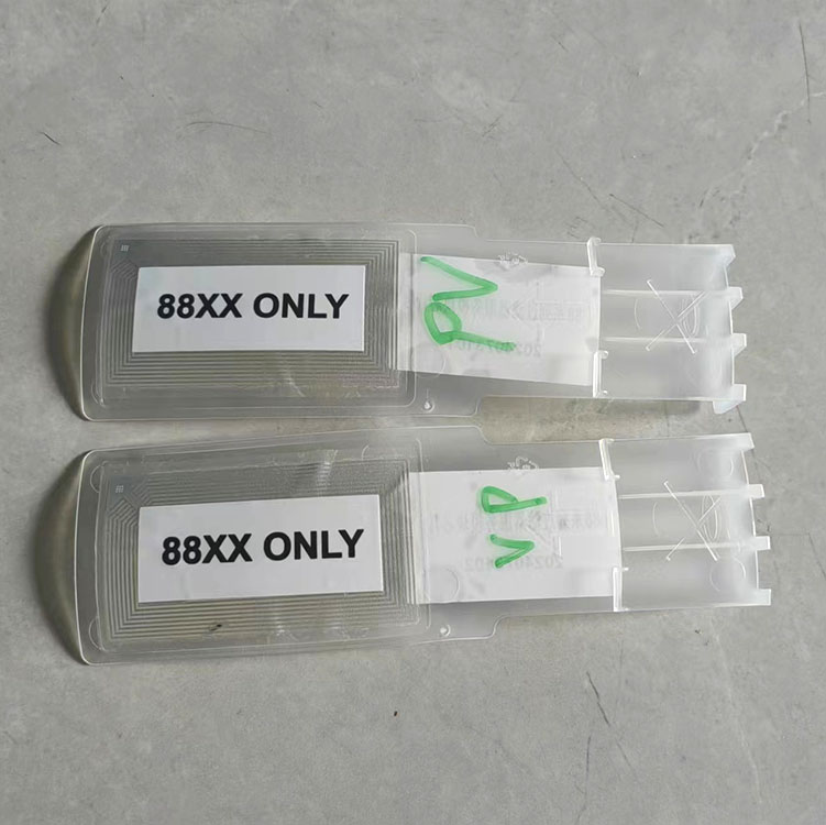 Linx 8800 chip 2 Linx 8800 chip 2