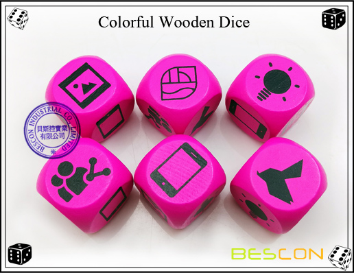 Dados de madera coloridos Colorful Wooden Dice