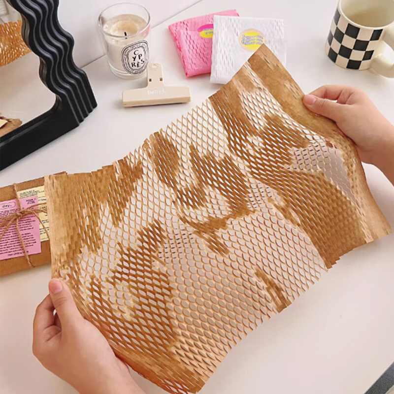 Degradable honeycomb buffer paper Degradable honeycomb buffer paper
