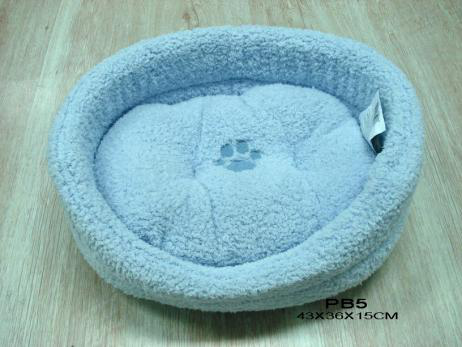أسرة الحيوانات الأليفة Pet beds