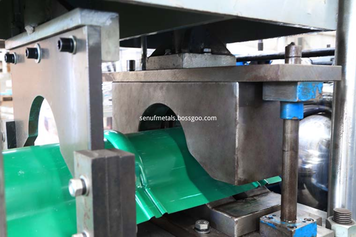 Aluminium roof ridge cap roll former equipment (8) Aluminium roof ridge cap roll former equipment (8)