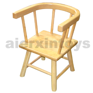 Featured image of post Childs Wooden Chair With Arms : The chair also comes with a beautiful gloss, a slatted backrest, and an armrest on either side for comfort.