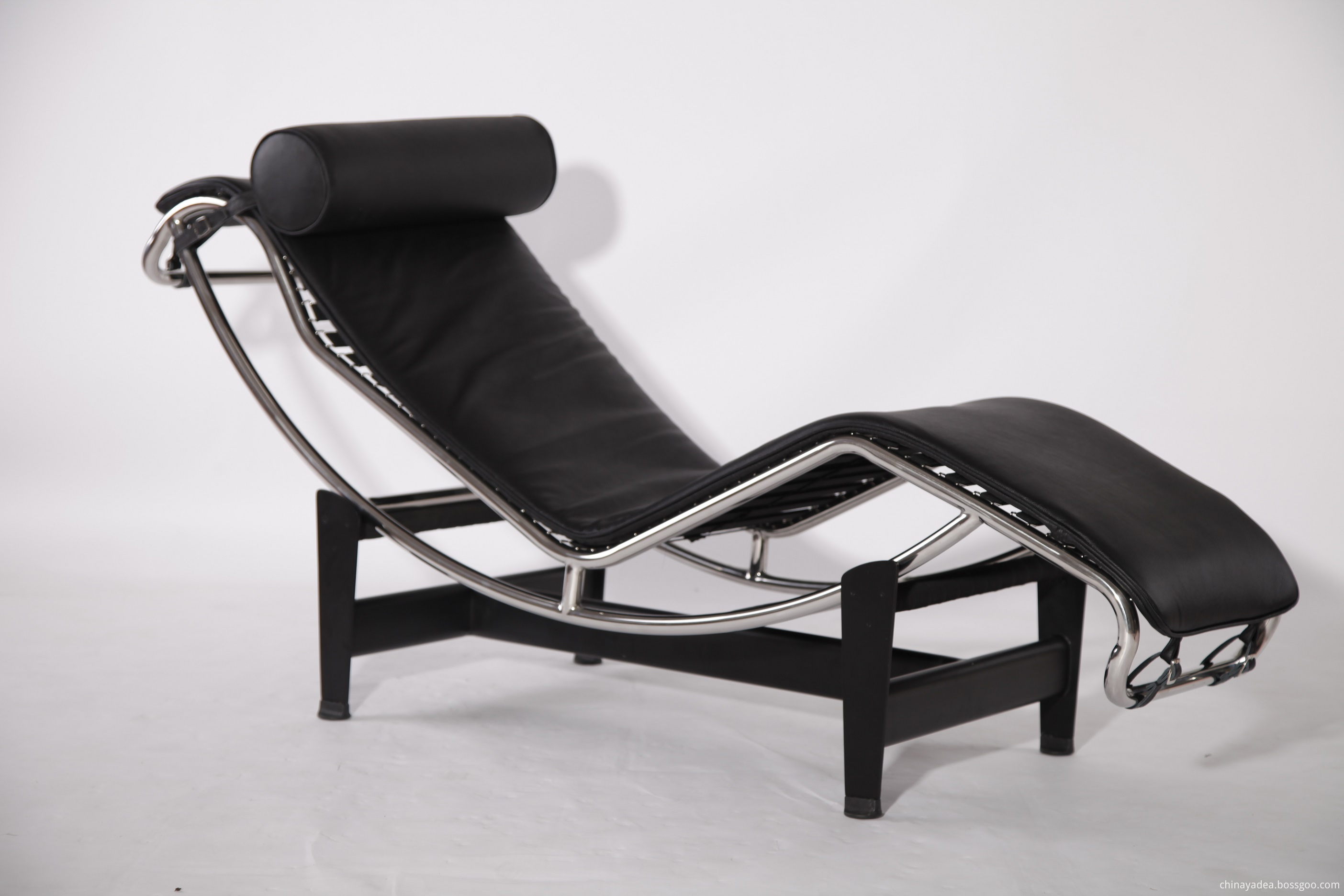 Кресло le Corbusier lc4