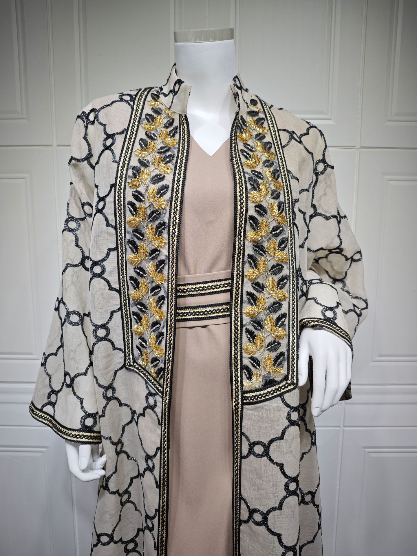 Luxury Abaya Set AB416 (15) Luxury Abaya Set AB416 (15)