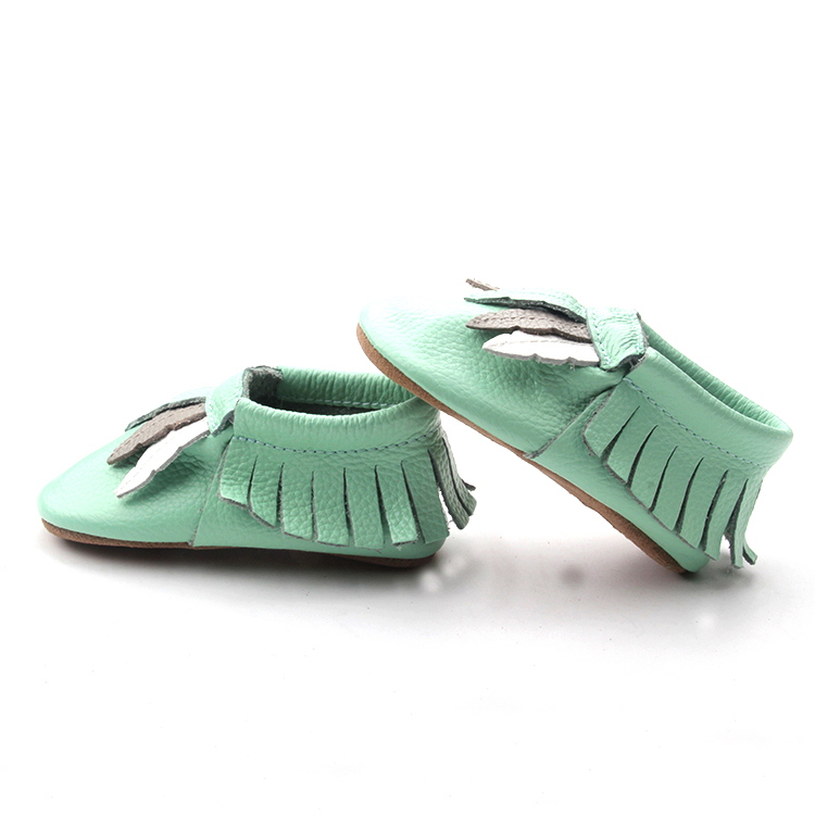 イギリススタイルの春と秋の魅力的なデザインのベビーモカシン British Style Spring&Autumn Attractive Design Baby Moccasins