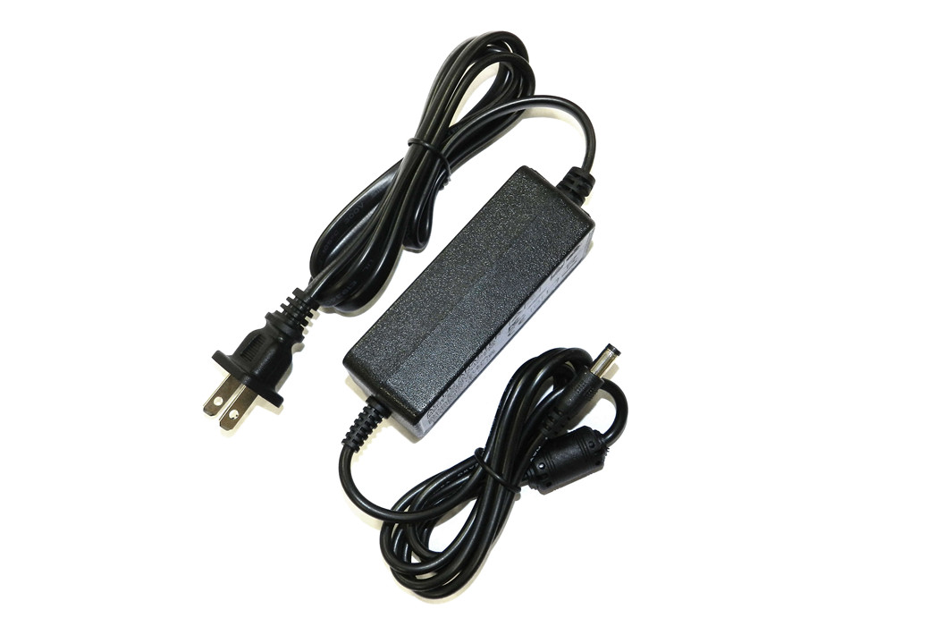 Laptop Adapter Laptop Adapter