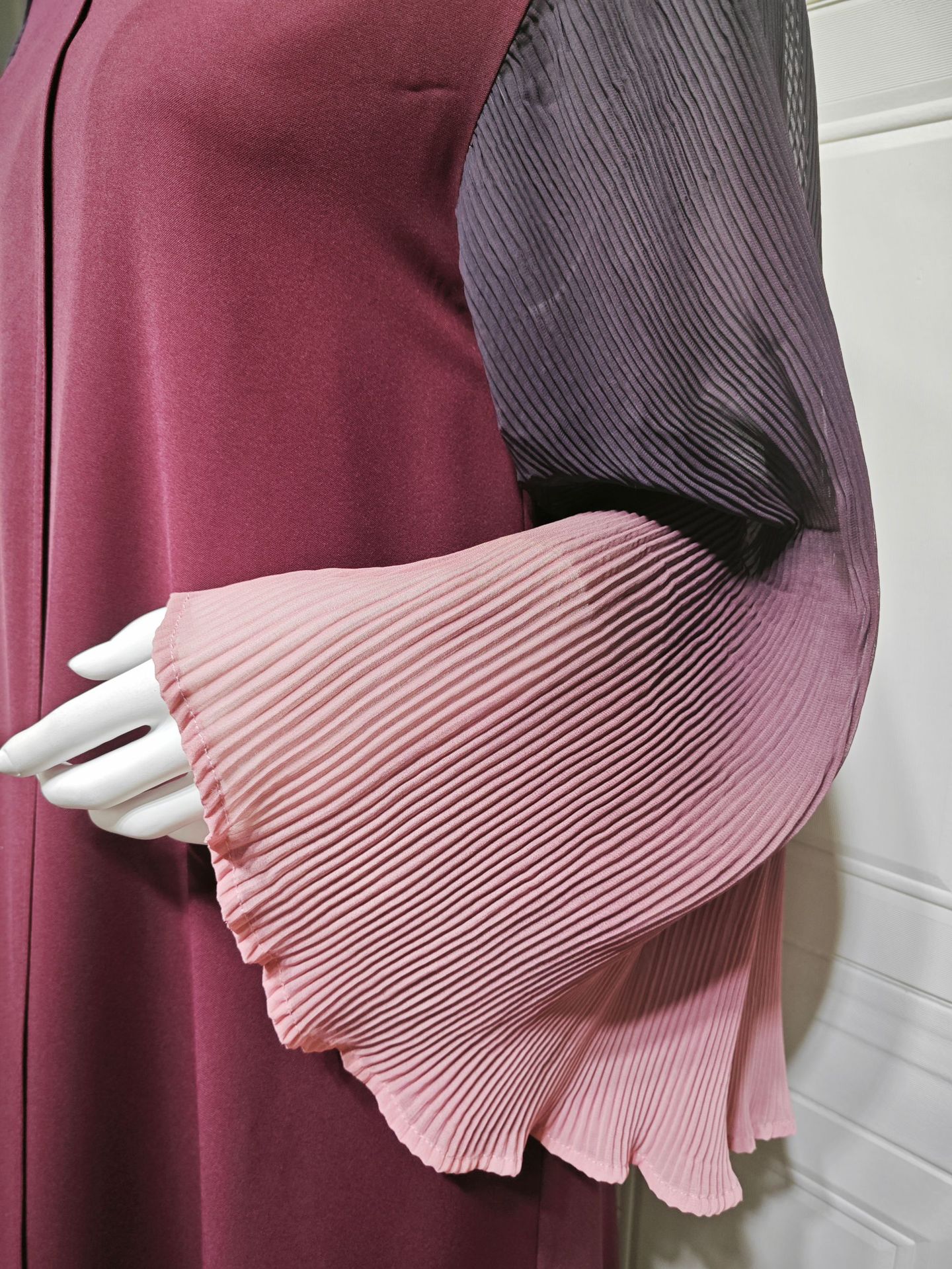 Fashion Kimono Abaya with Pleated Bell Sleeves MQ202 (7) Fashion Kimono Abaya with Pleated Bell Sleeves MQ202 (7)