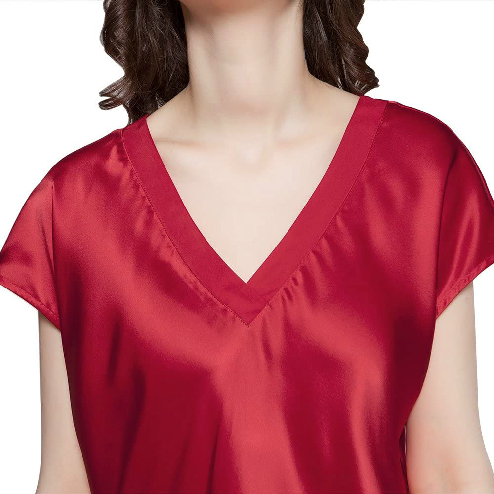 Rote Seiden Nachthemden Red Silk Nightgowns