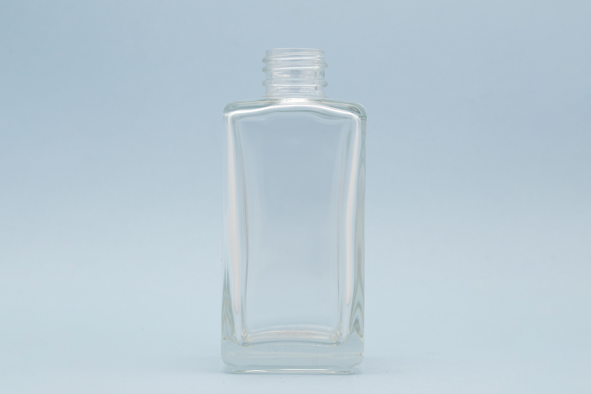 100 ML Clear Square Glass Bottle With 22/410 Neck 100 ML Clear Square Glass Bottle With 22/410 Neck