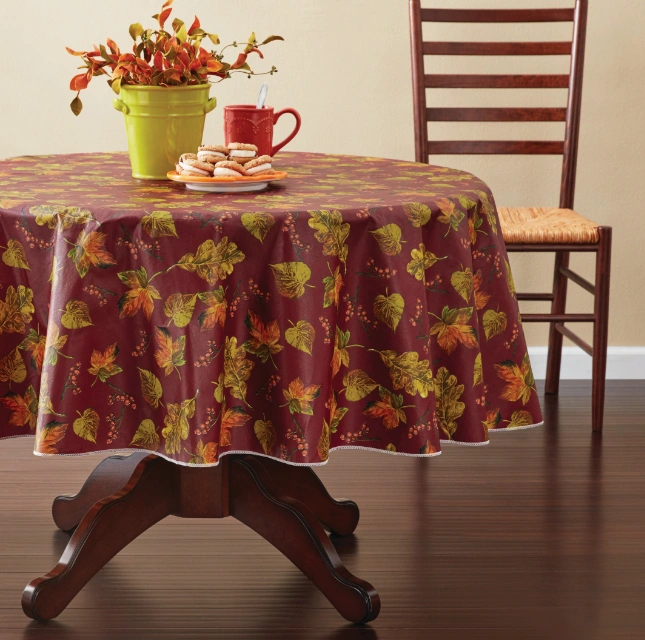 Tablecloth PE with Needle-punched Cotton Leaves Round