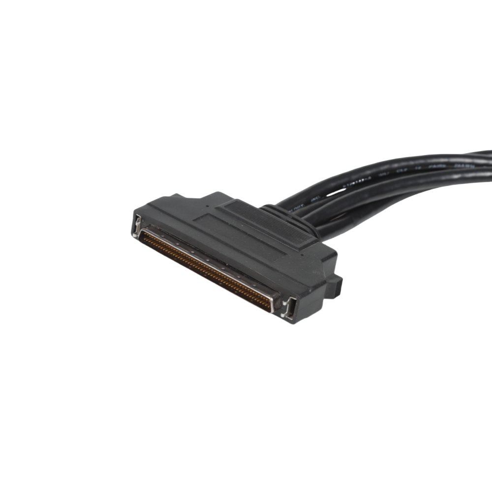 D SUB 25P to SCSI 100P male D SUB 25P to SCSI 100P male