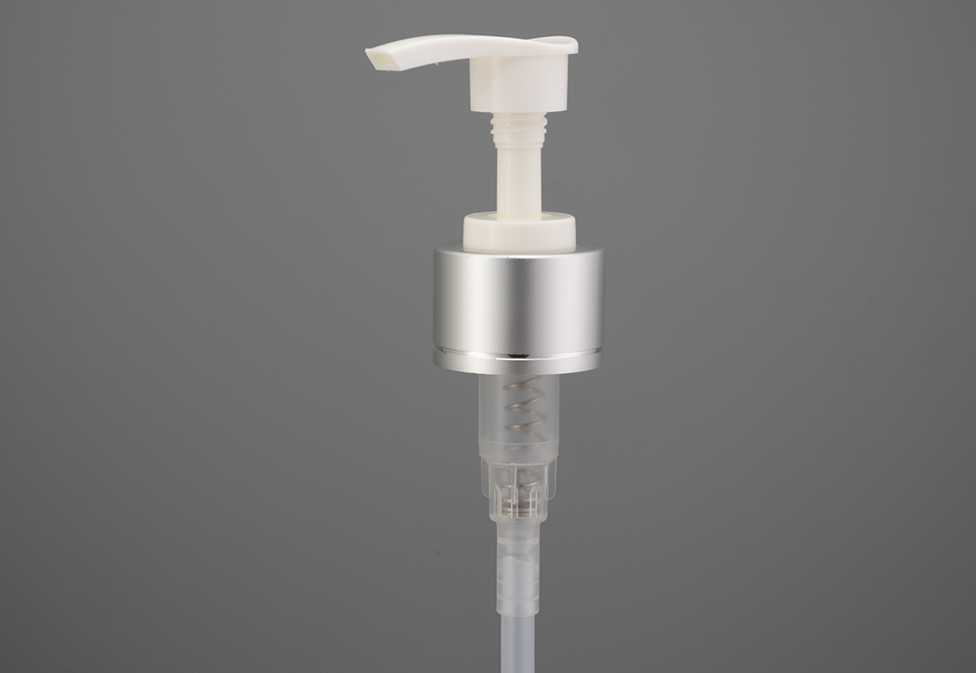 28/410 Matte Silver Up-Down Lock Lotion Pump With A Silver Rim 28/410 Matte Silver Up-Down Lock Lotion Pump With A Silver Rim