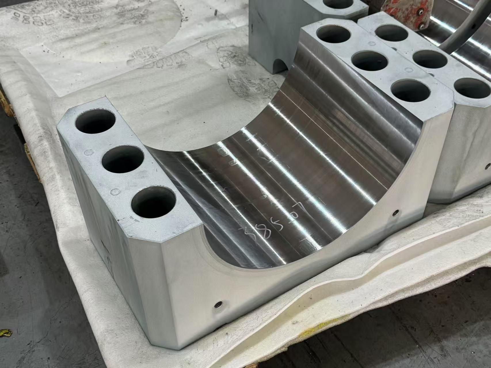 support shaft support shaft