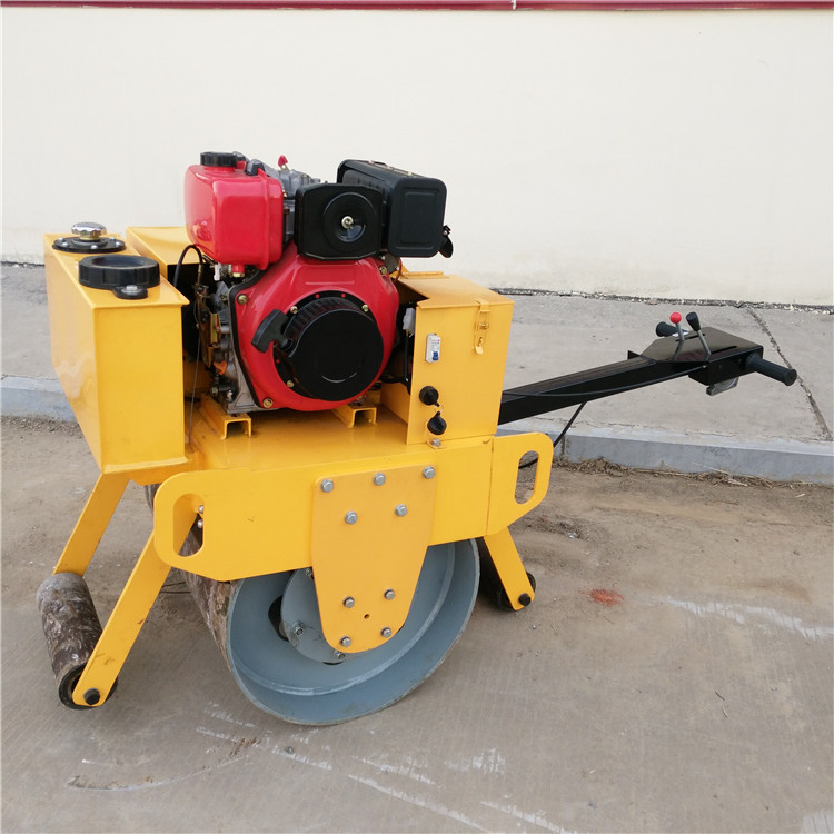 rouleau de route pratique handy road roller