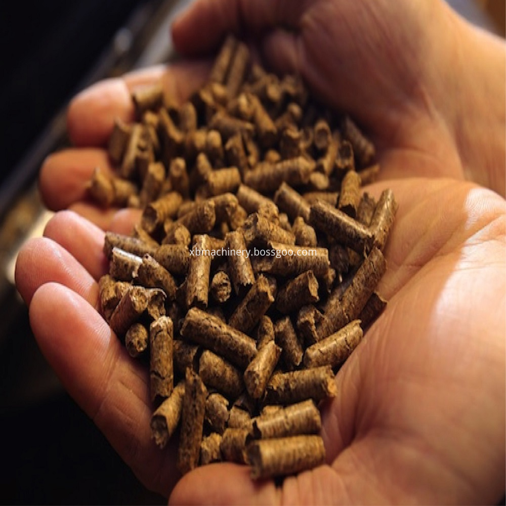 Pedaço de madeira e aglomerados de madeira Wood chip and wood pellet