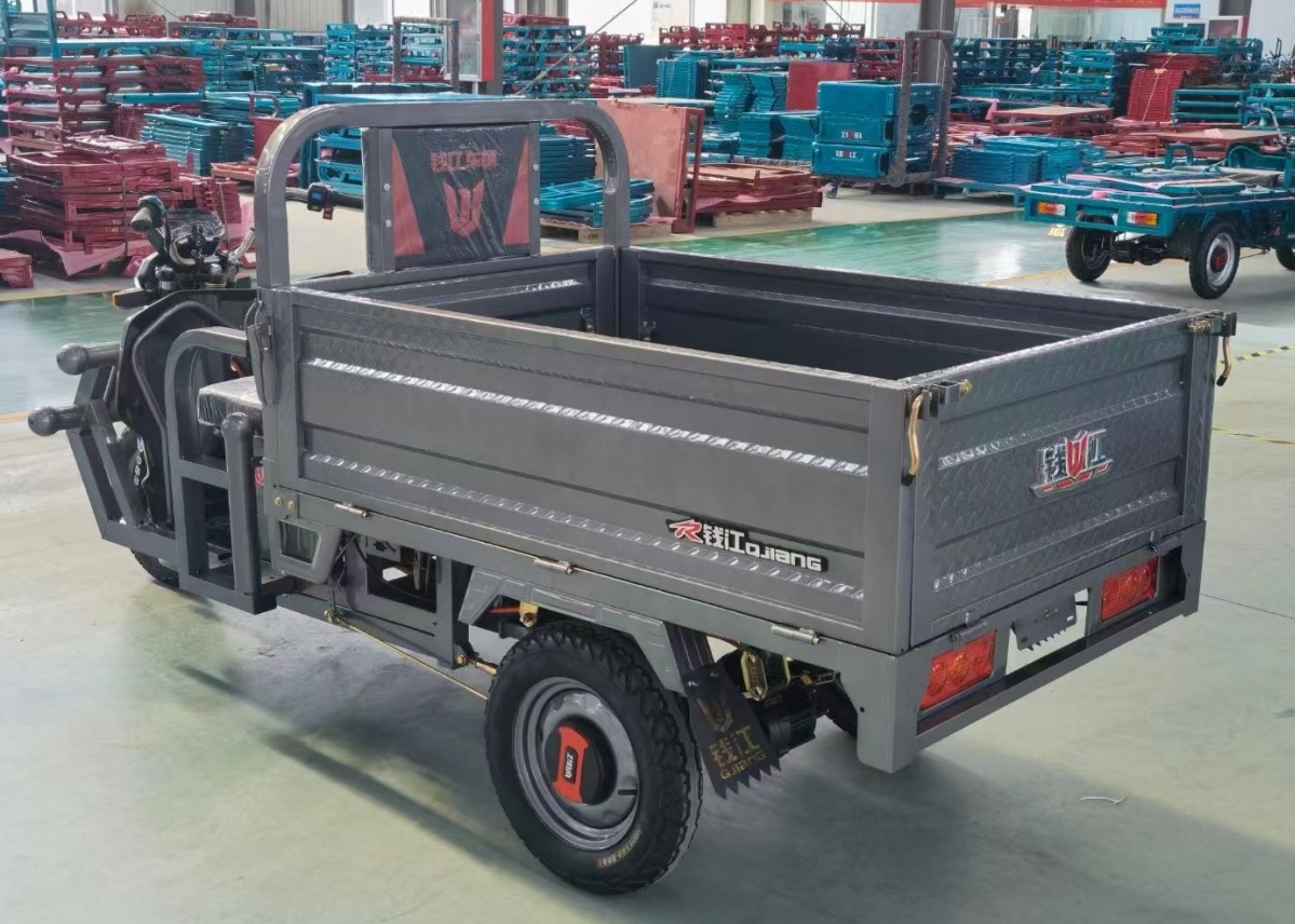 Energy-saving Self-unloading Electric Tricycle Energy-saving Self-unloading Electric Tricycle