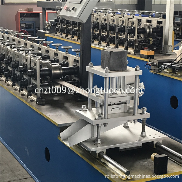 shutter door roll forming machine