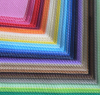 color nonwoven fabric