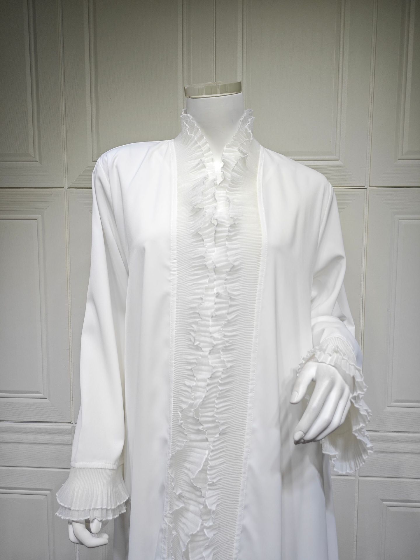 White Ruffle Edge Open Front Abaya Cardigan MQ271 (7) White Ruffle Edge Open Front Abaya Cardigan MQ271 (7)