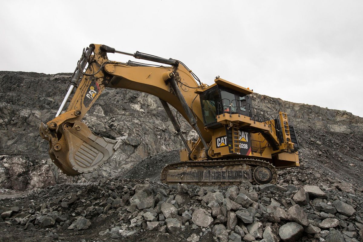 CAT390 CAT390