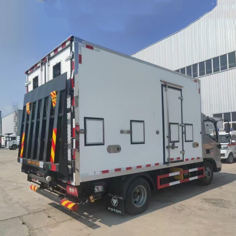 refrigerator truck refrigerator truck