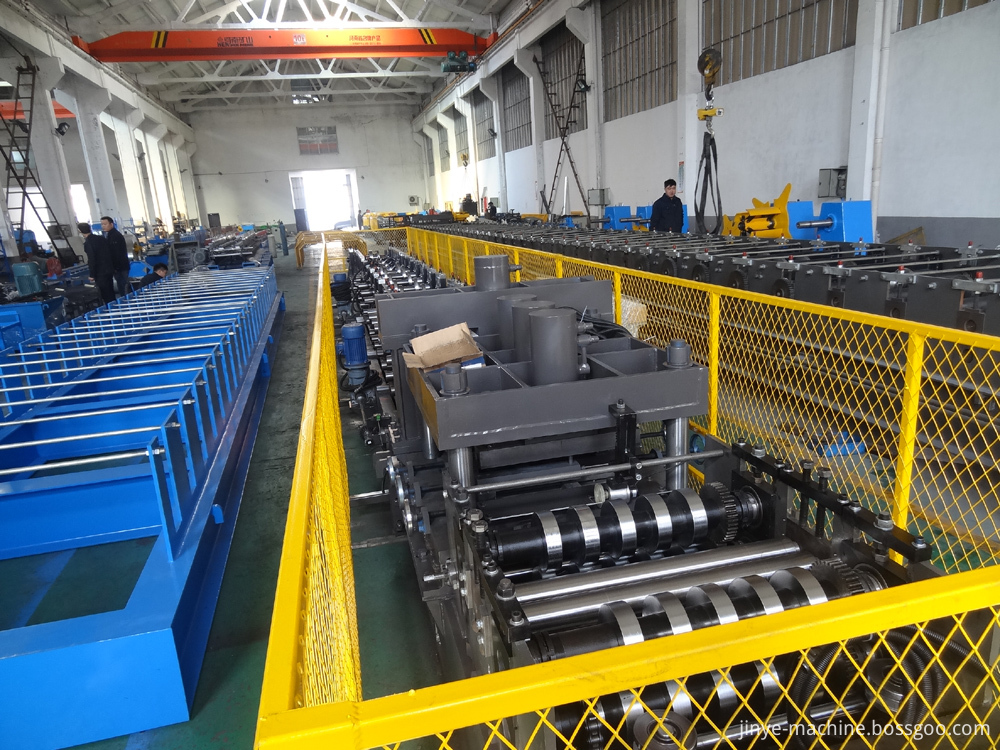 Heavy Duty Roll Forming Machine