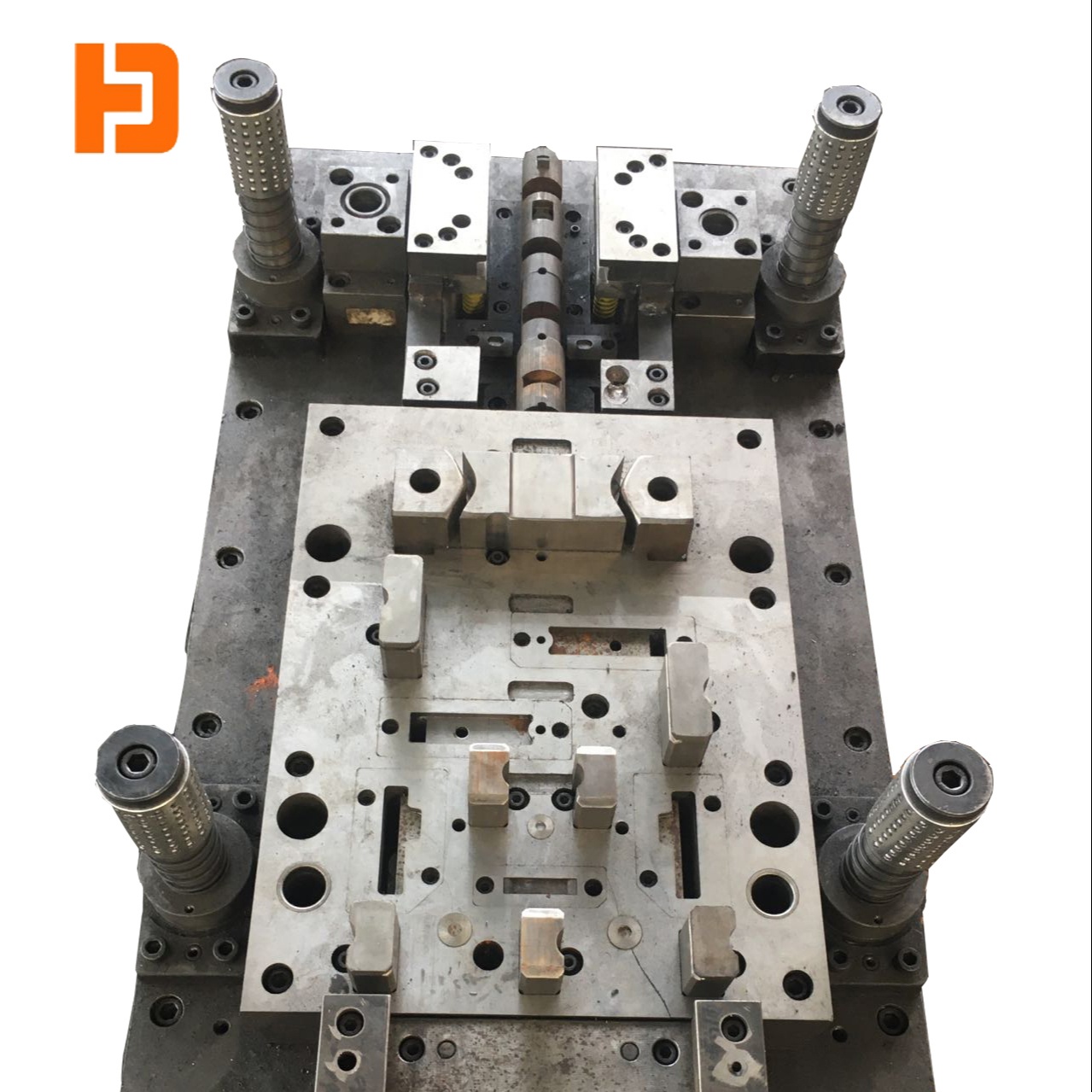 Auto parts mould6 Auto parts mould6