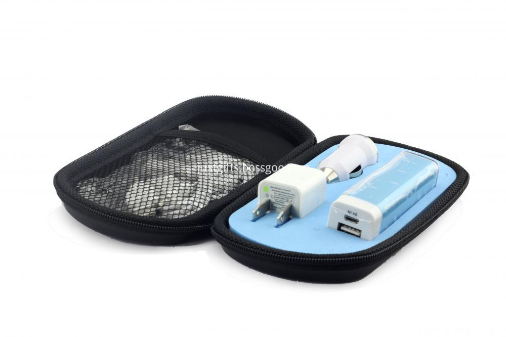 Le cadeau de chargeur automatique imprimé par coutume place la boîte de PU (2) Custom Imprinted Auto Charger Gift Sets W PU Box (2)