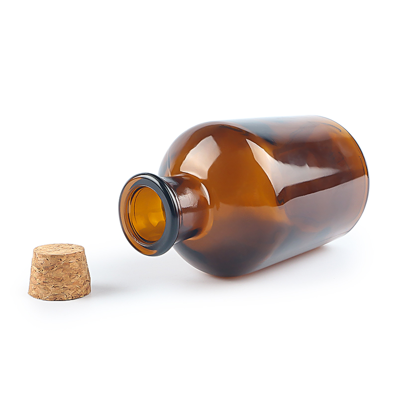 125ml Amber Glass Reagent Bottle With Cork 125ml Amber Glass Reagent Bottle With Cork