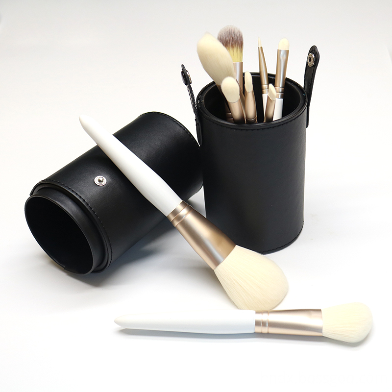 Costume de pinceau de maquillage blanc White makeup brush suit